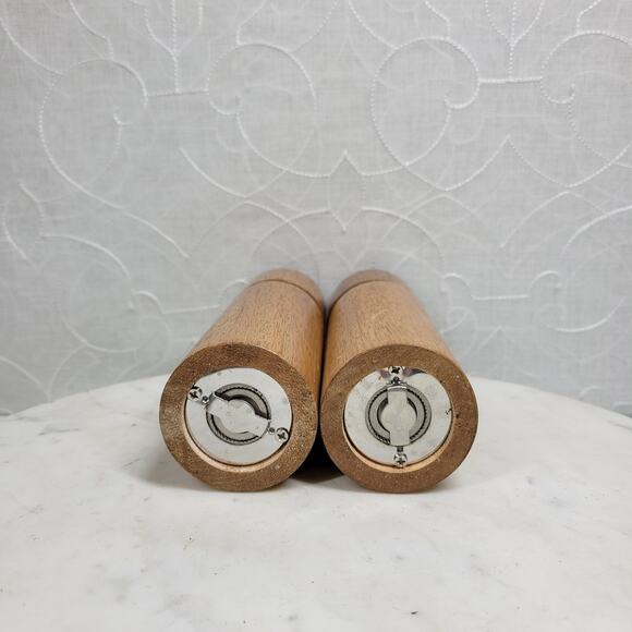 Chrissy Teigen MCM Wood Salt Pepper Mills 8" Brown Shaker Grinder Boho Minimal - Picture 3 of 15